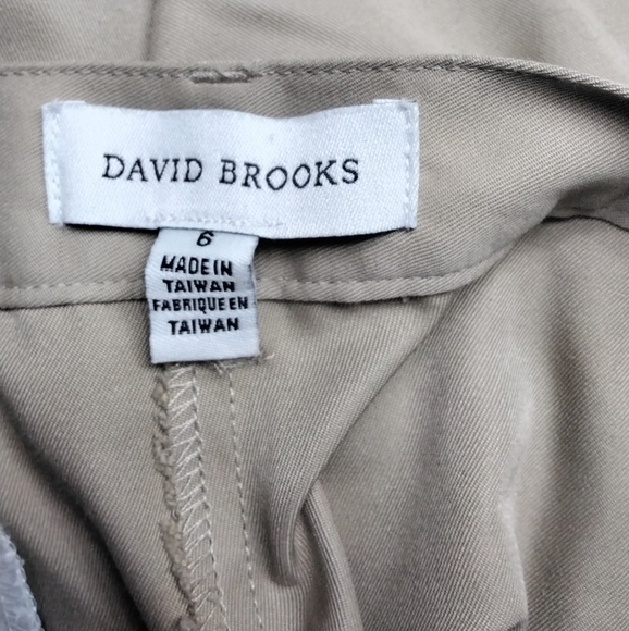 David Brooks Women's Bermuda Shorts In Tan   Size 6 - Picture 3 of 3